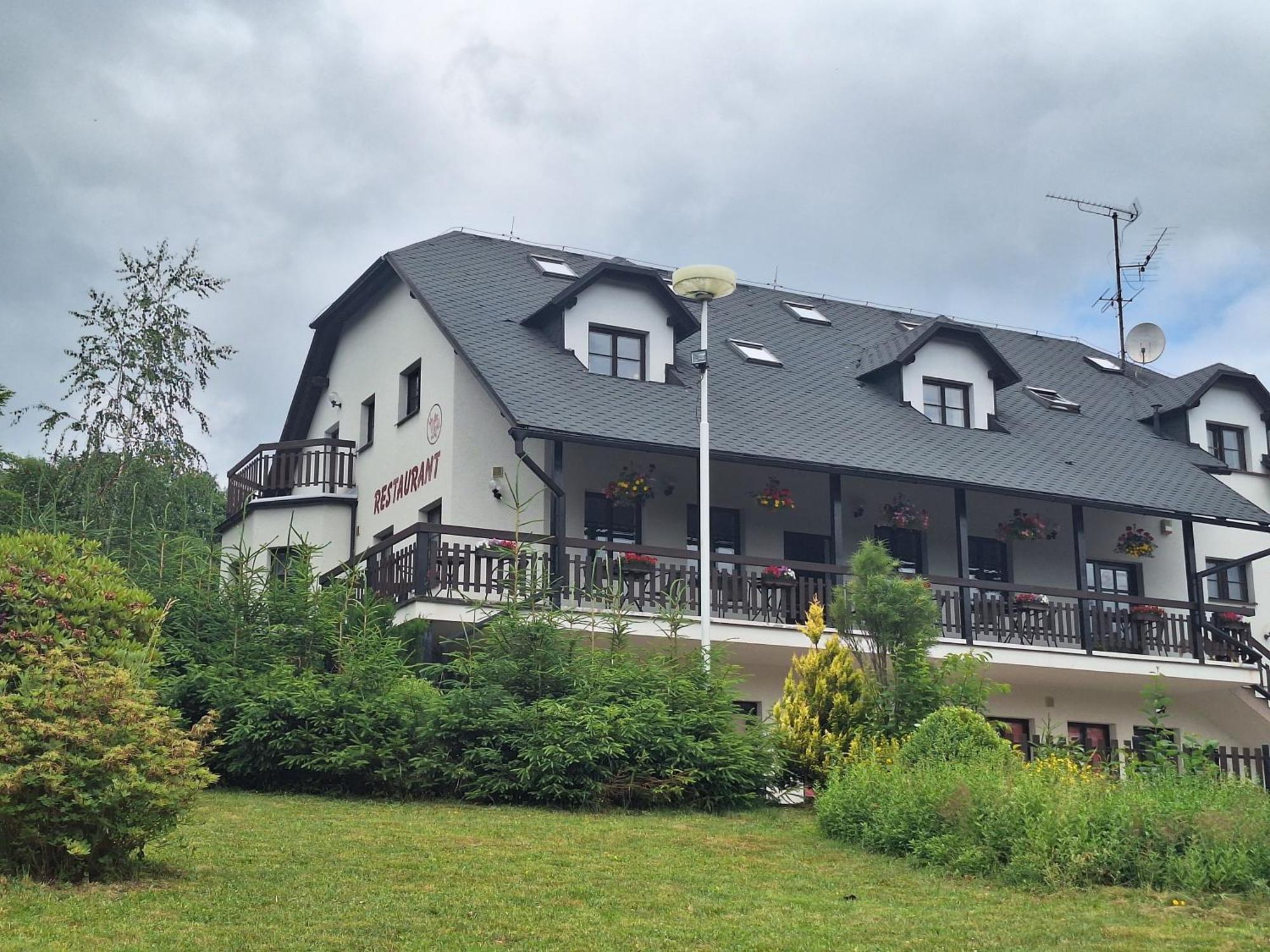 Turisticka Ubytovna Centrum Pastvinska Prehrada Nekor Exterior foto